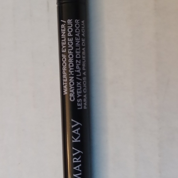 4/$30 New Blue Mary Kay Eyeliner - Waterproof - Picture 2 of 7